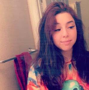 Meet your Posher, Olivia